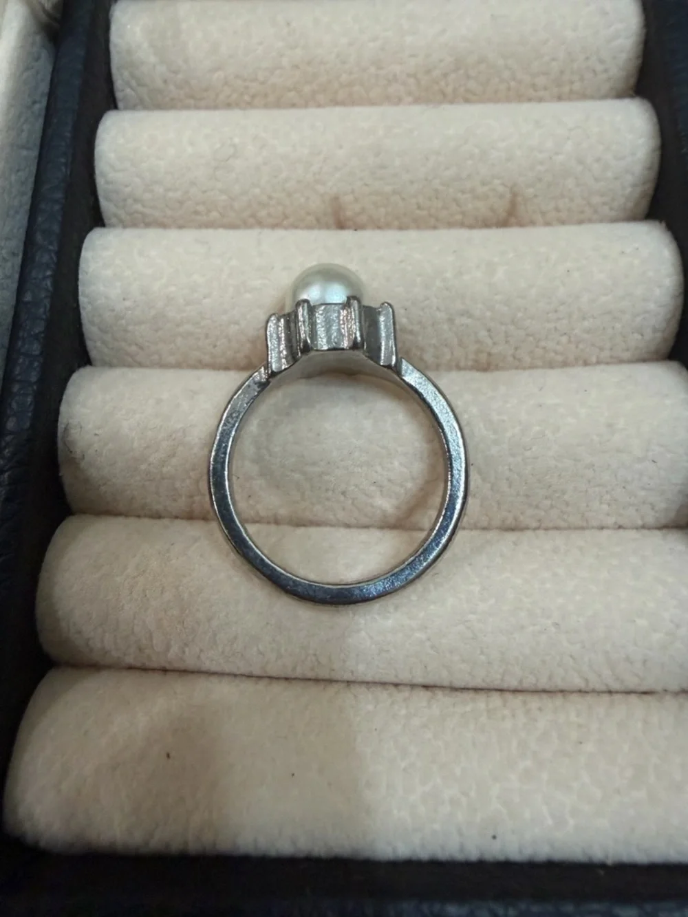 Classic Pearl Halo Silver Ring in White Pearl